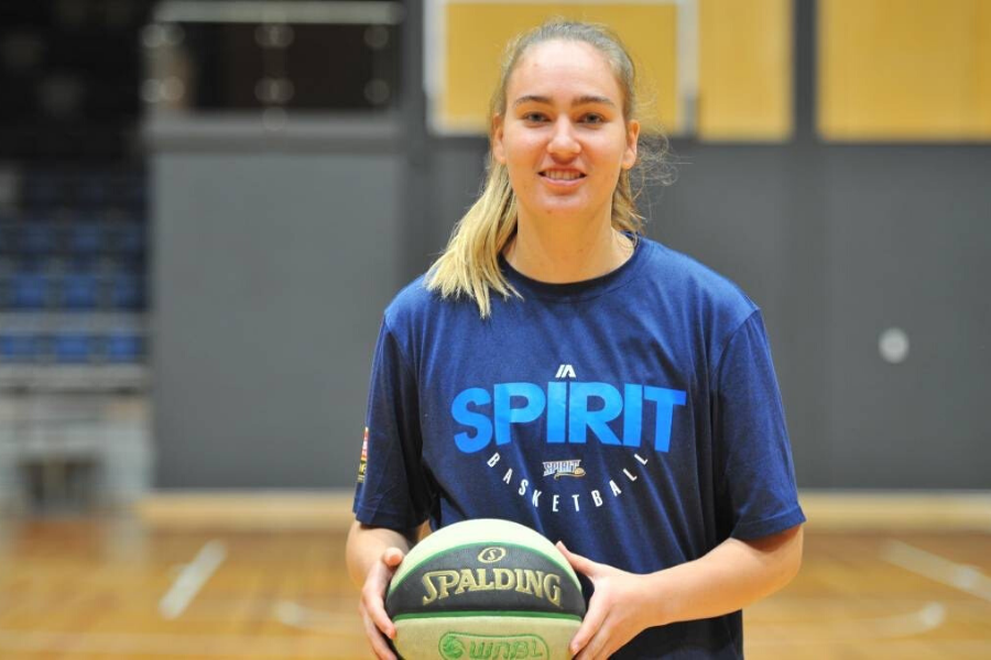 Kasey Burton developing her basketball Spirit in Bendigo Bendigo